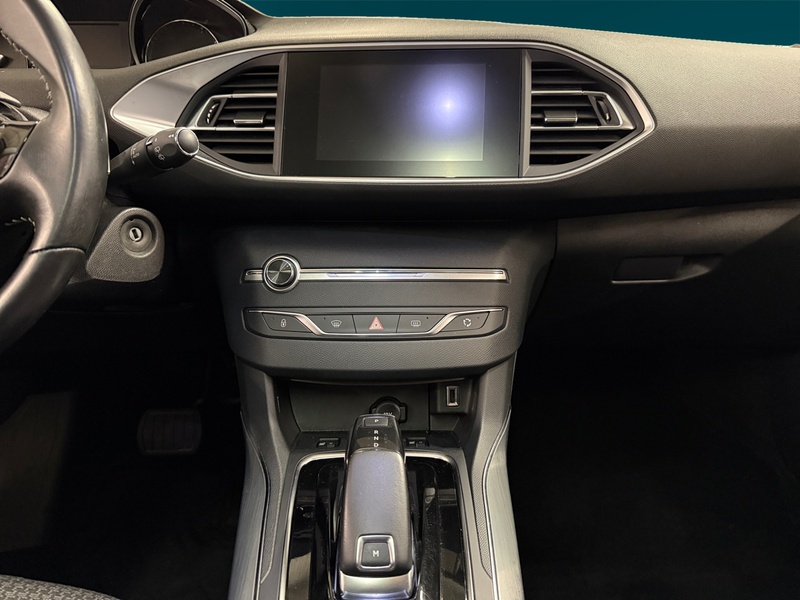 Peugeot 308 vaihtoauto