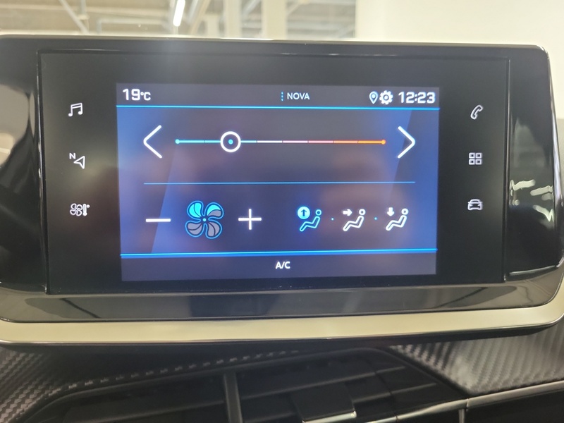 Peugeot 208 vaihtoauto