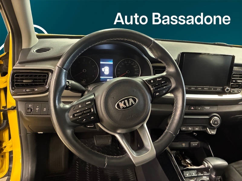 Kia Stonic vaihtoauto