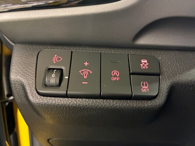 Kia Stonic vaihtoauto