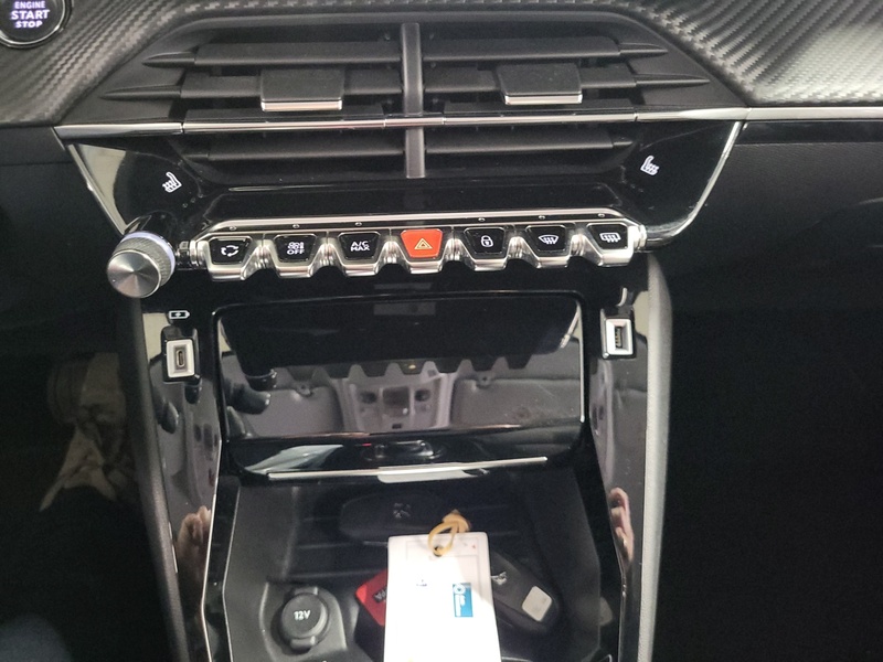 Peugeot e-208 vaihtoauto