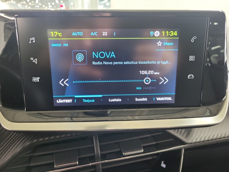 Peugeot e-208 vaihtoauto