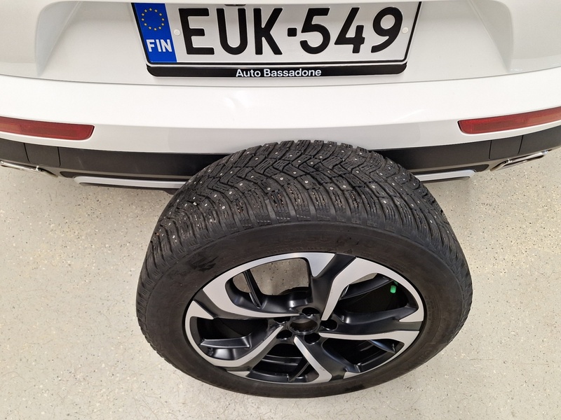 DS 7 Crossback vaihtoauto