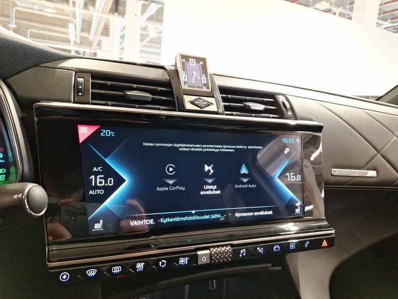 DS 7 Crossback vaihtoauto