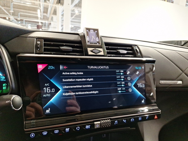 DS 7 Crossback vaihtoauto