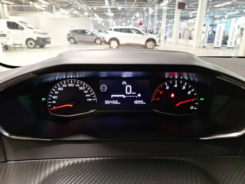 Peugeot 208 vaihtoauto