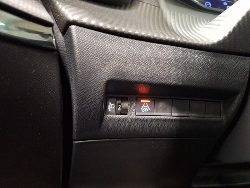 Peugeot 208 vaihtoauto