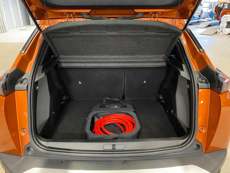 Peugeot e-2008 vaihtoauto