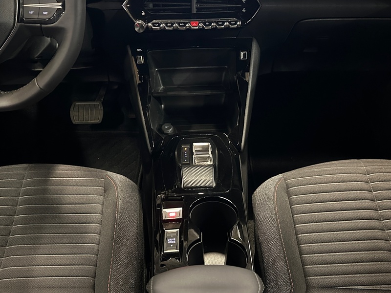 Peugeot e-2008 vaihtoauto