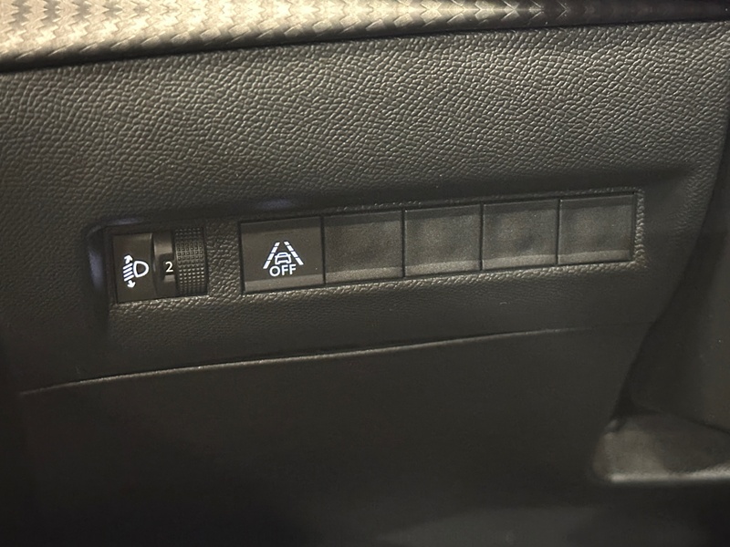 Peugeot e-2008 vaihtoauto