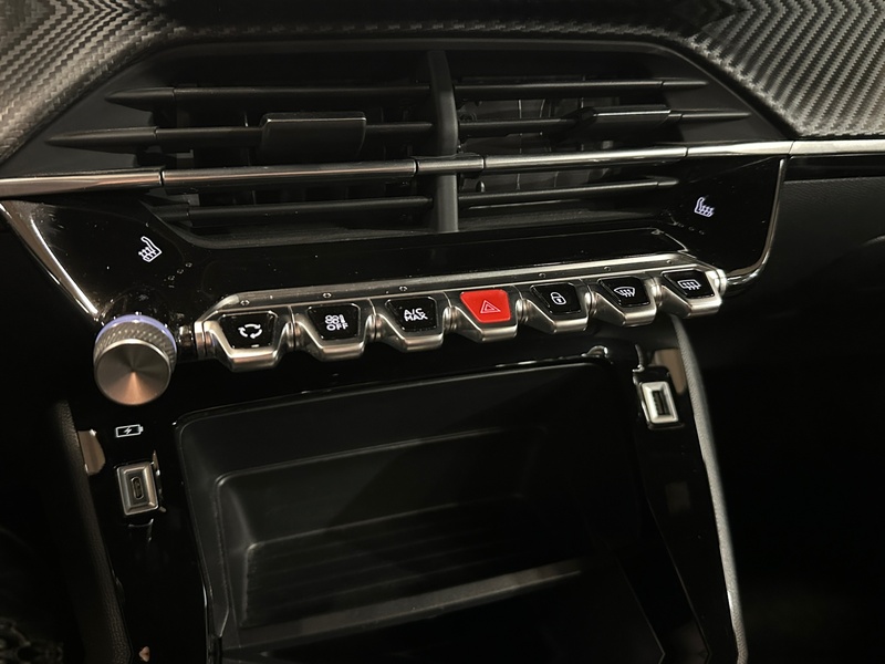 Peugeot e-2008 vaihtoauto