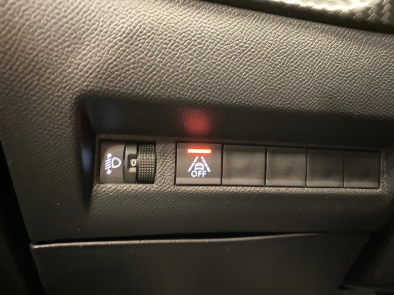 Peugeot e-2008 vaihtoauto