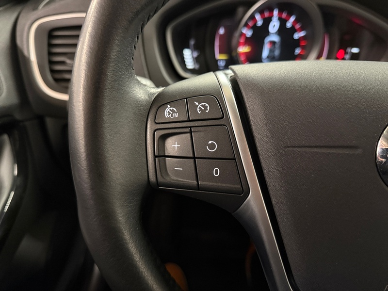 Volvo V40 vaihtoauto