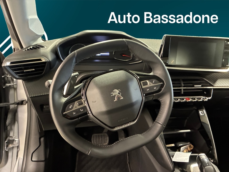 Peugeot 208 vaihtoauto