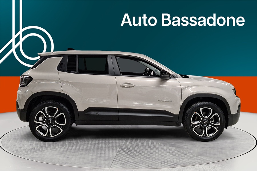 Jeep Avenger vaihtoauto