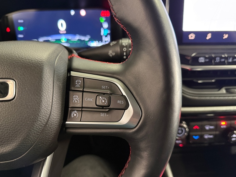 Jeep Compass vaihtoauto