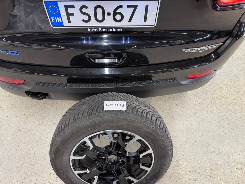 Jeep Compass vaihtoauto