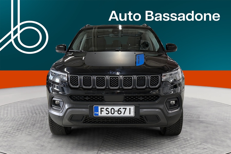 Jeep Compass vaihtoauto