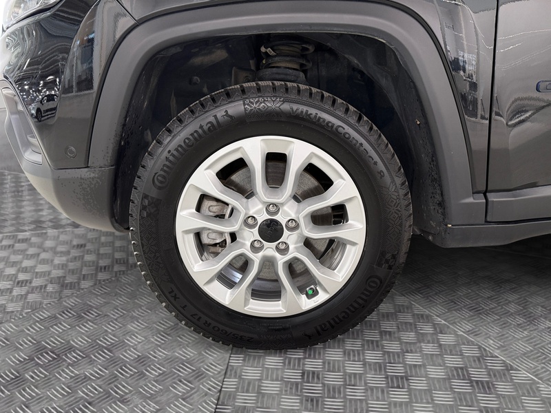 Jeep Compass vaihtoauto