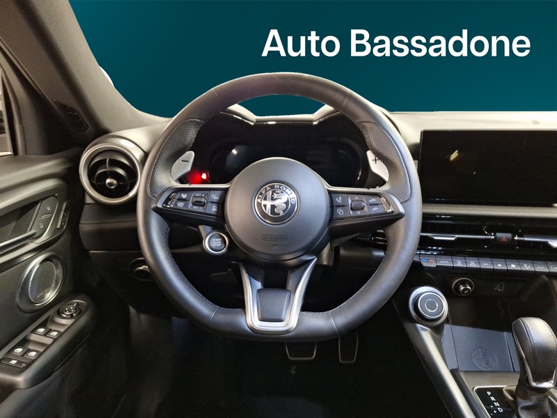 Alfa Romeo Tonale vaihtoauto