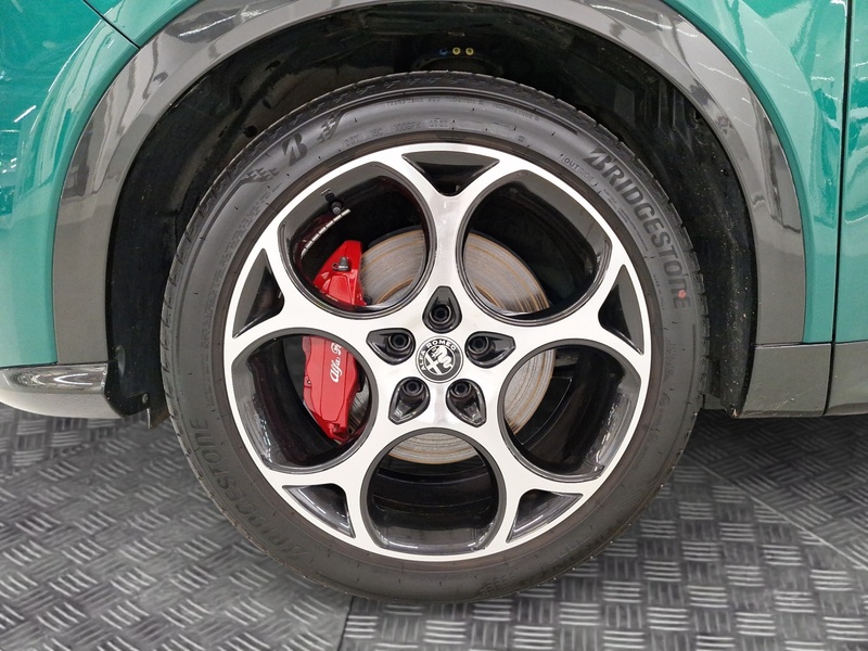 Alfa Romeo Tonale vaihtoauto