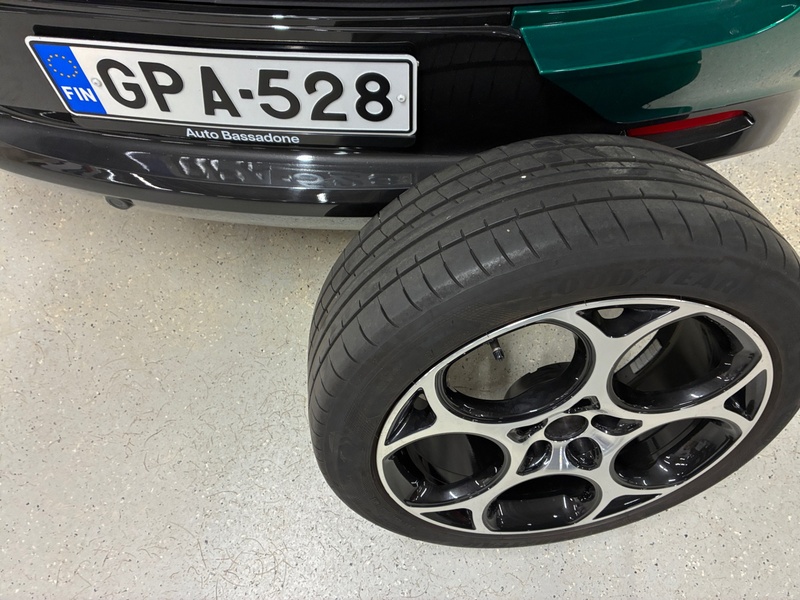 Alfa Romeo Tonale vaihtoauto