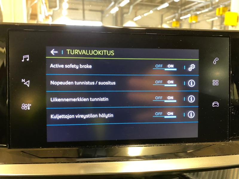 Peugeot e-2008 vaihtoauto