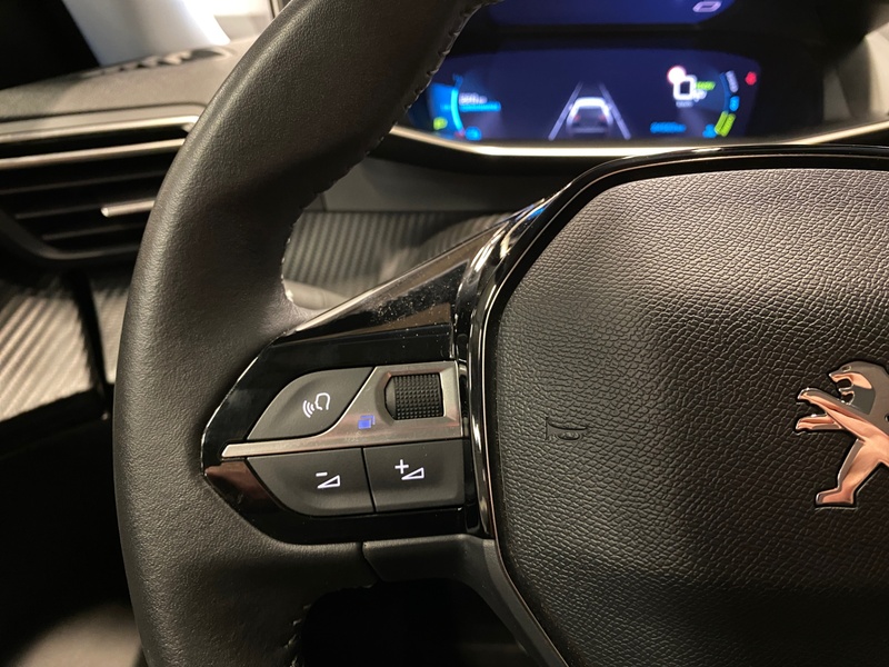 Peugeot e-2008 vaihtoauto