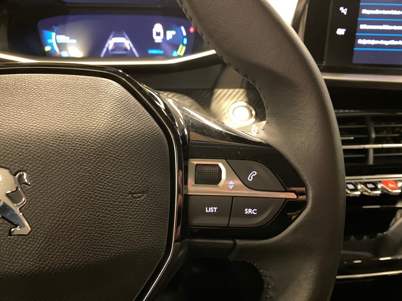 Peugeot e-2008 vaihtoauto