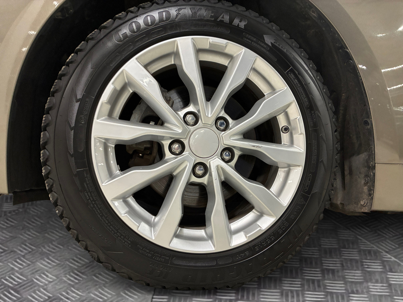 Suzuki Swace vaihtoauto