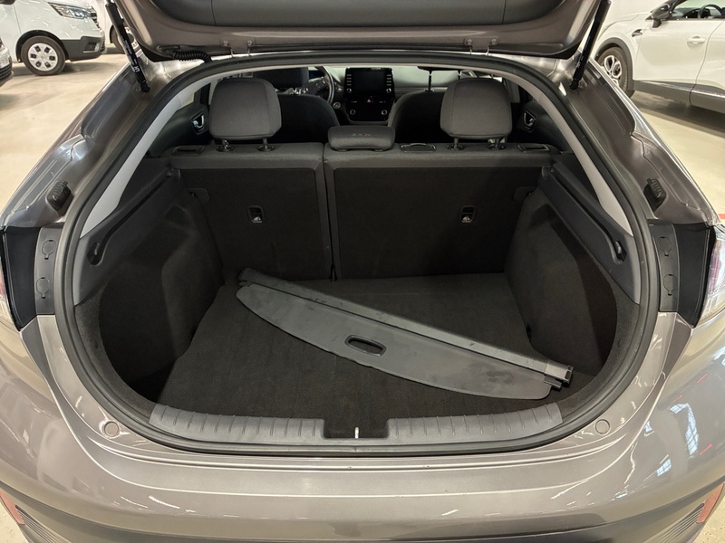 Hyundai IONIQ hybrid vaihtoauto