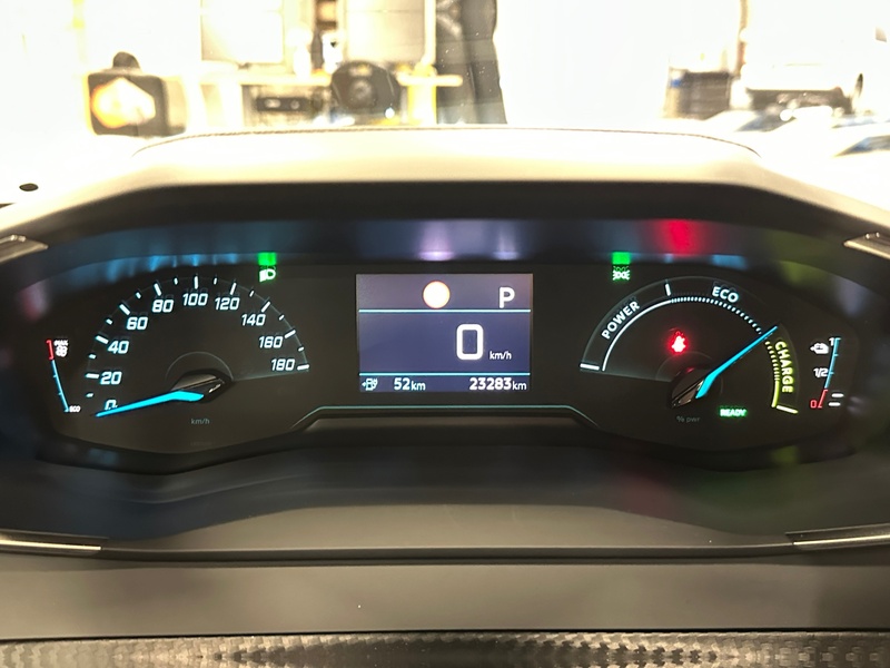 Peugeot e-2008 vaihtoauto