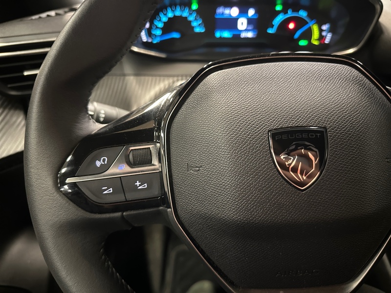 Peugeot e-2008 vaihtoauto