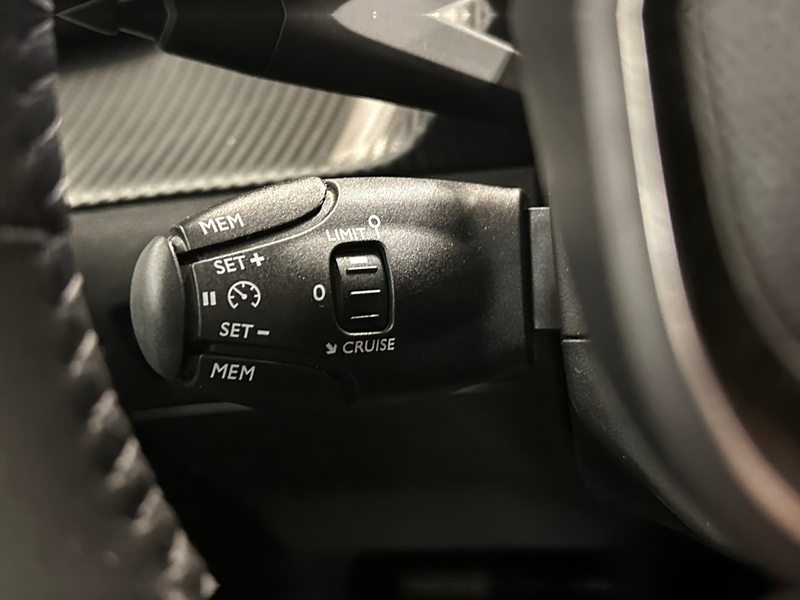 Peugeot e-2008 vaihtoauto