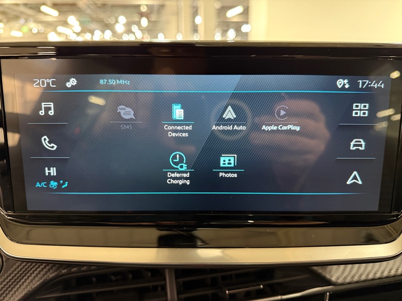 Peugeot e-2008 vaihtoauto