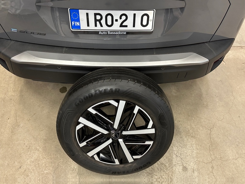 Peugeot e-2008 vaihtoauto