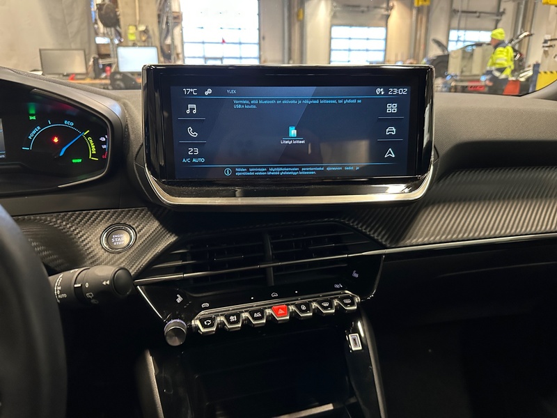 Peugeot e-2008 vaihtoauto