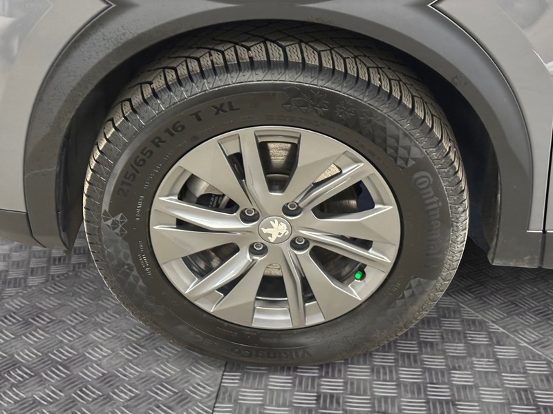 Peugeot e-2008 vaihtoauto