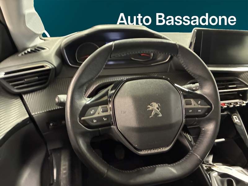 Peugeot 208 vaihtoauto