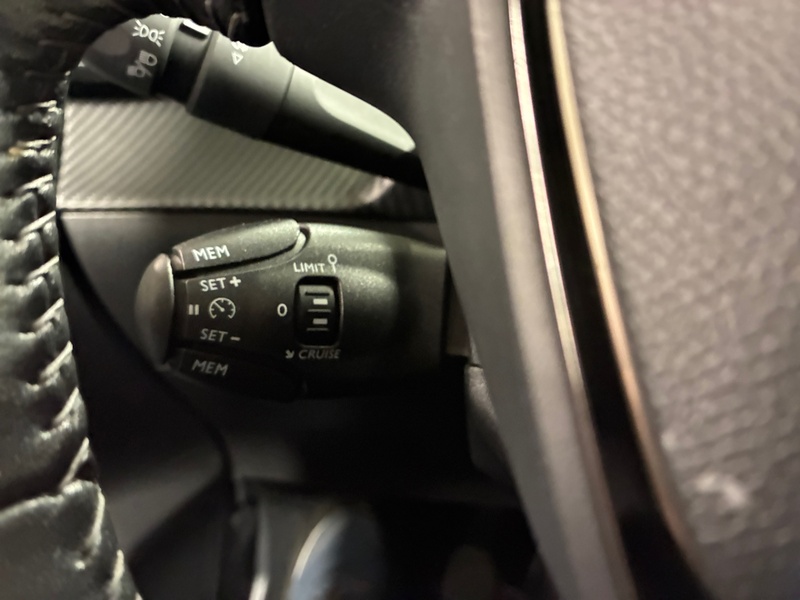 Peugeot 208 vaihtoauto