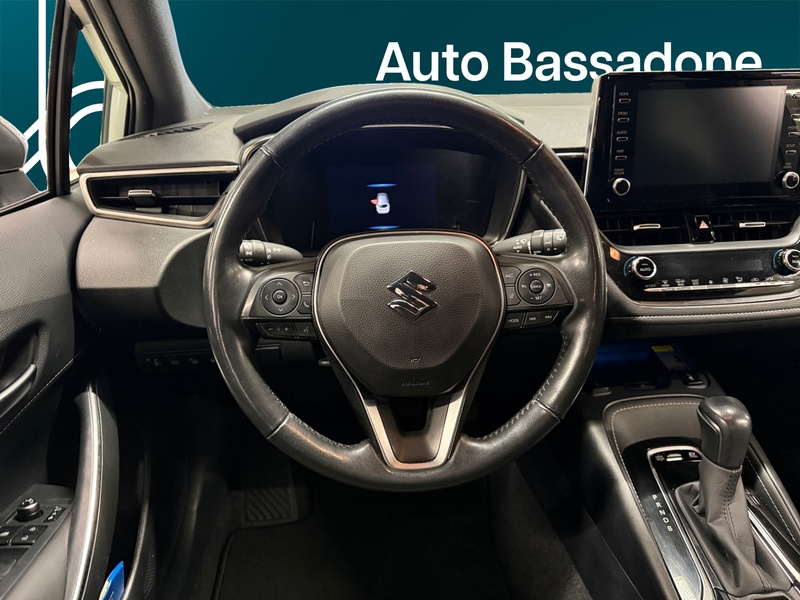 Suzuki Swace vaihtoauto