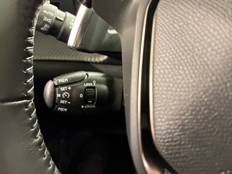 Peugeot 208 vaihtoauto