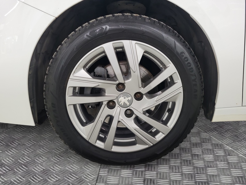 Peugeot 208 vaihtoauto