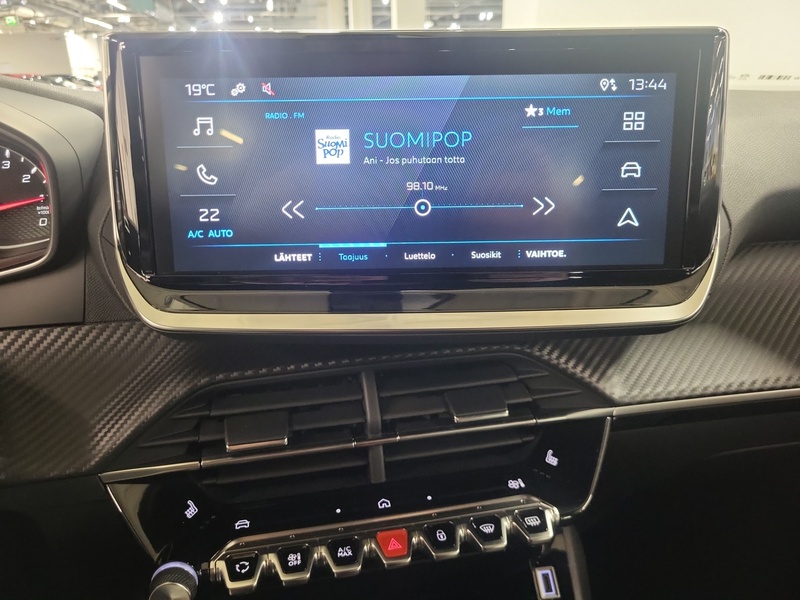 Peugeot 2008 vaihtoauto
