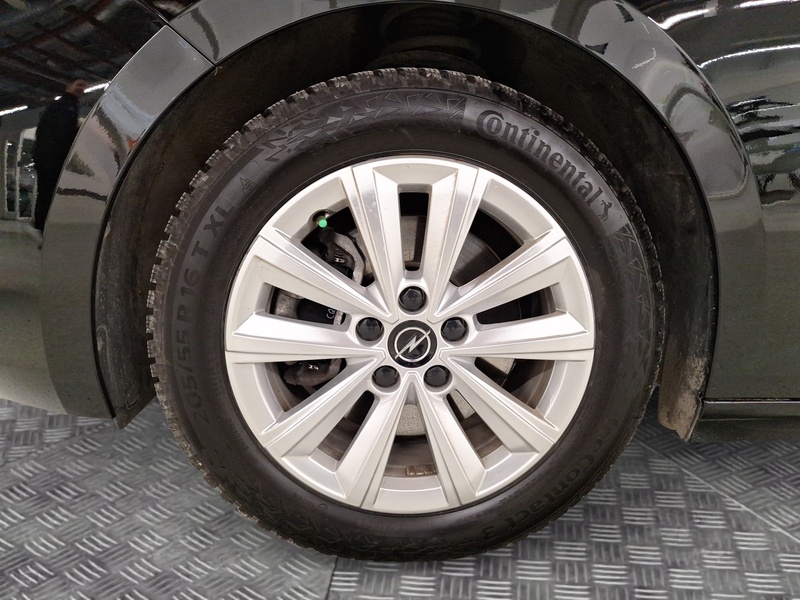 Opel Astra vaihtoauto