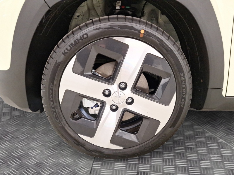 Hyundai INSTER vaihtoauto