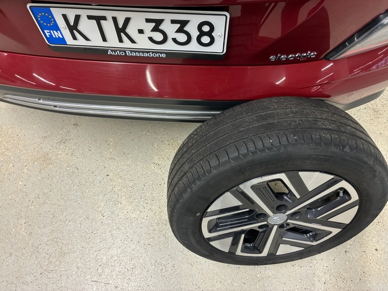 Hyundai Kona vaihtoauto