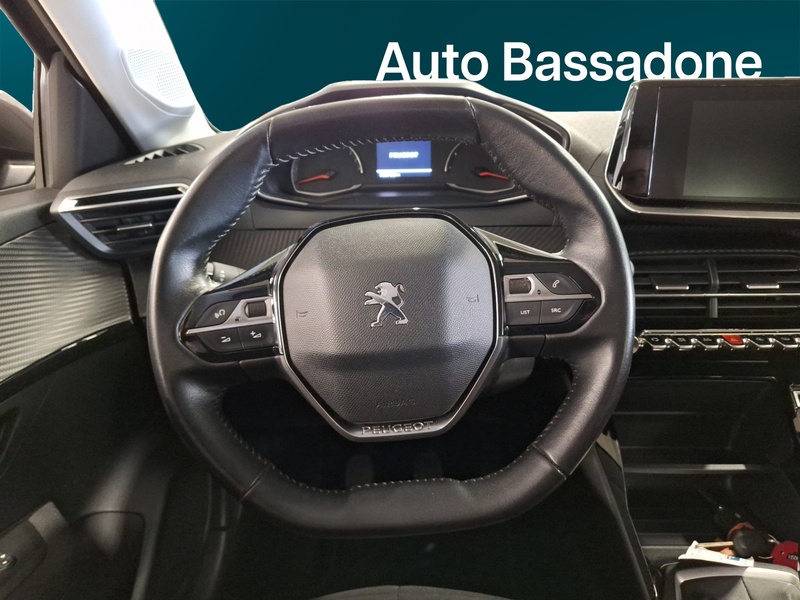 Peugeot 208 vaihtoauto