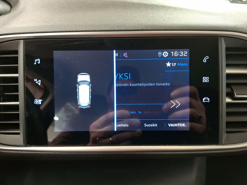 Peugeot 308 vaihtoauto