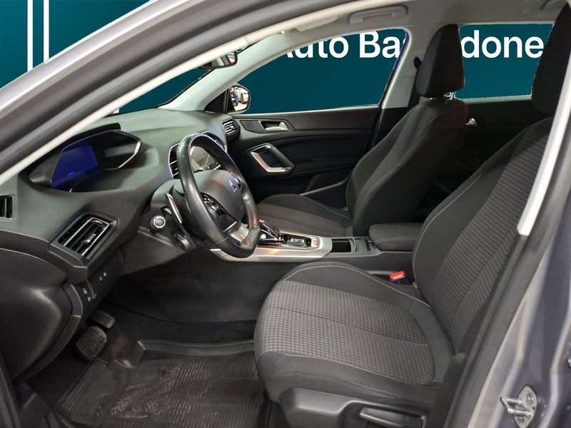 Peugeot 308 vaihtoauto